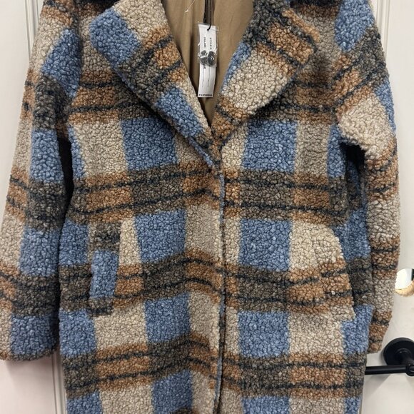 Stoosh Faux Sherpa Long Button Down Jacket - Picture 3 of 9